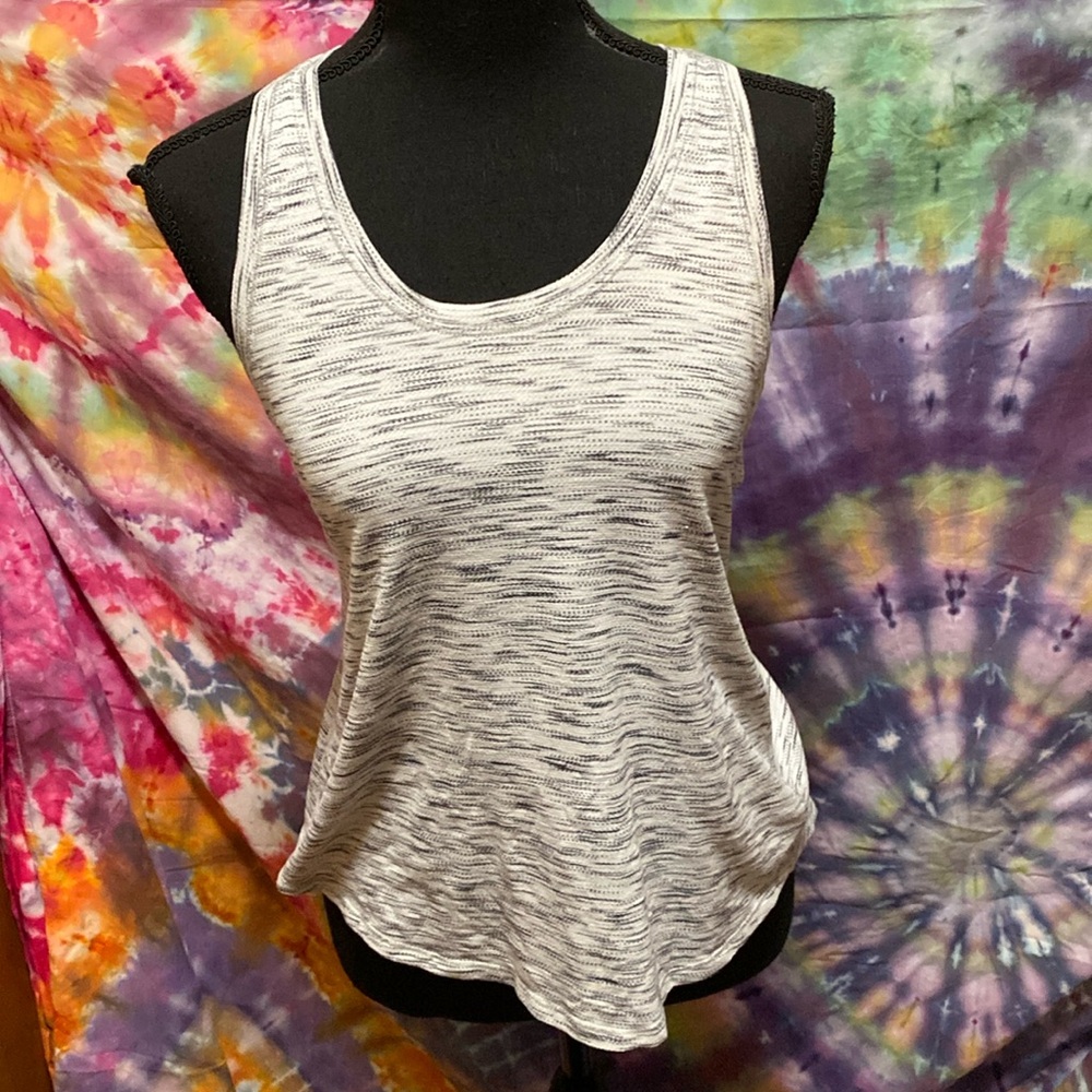 LULULEMON BACK TIE TANK TOP🦋
